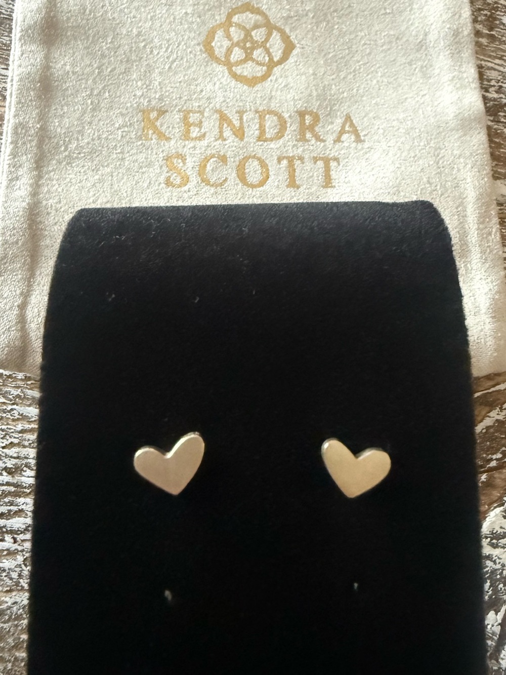 Kendra Scott Sterling Silver Ari Heart Studs.
